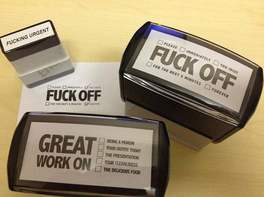 Fuck off, you idiot - uredska oprema za mizantrope