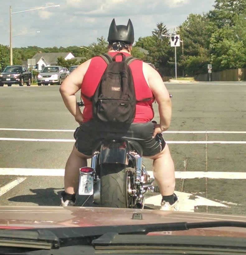 Kriza je takva da Batman radi i danju