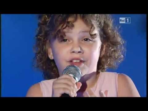 ZVIJEZDA JE ROĐENA: Poslušajte kako pjeva unuka Luciana Pavarottia