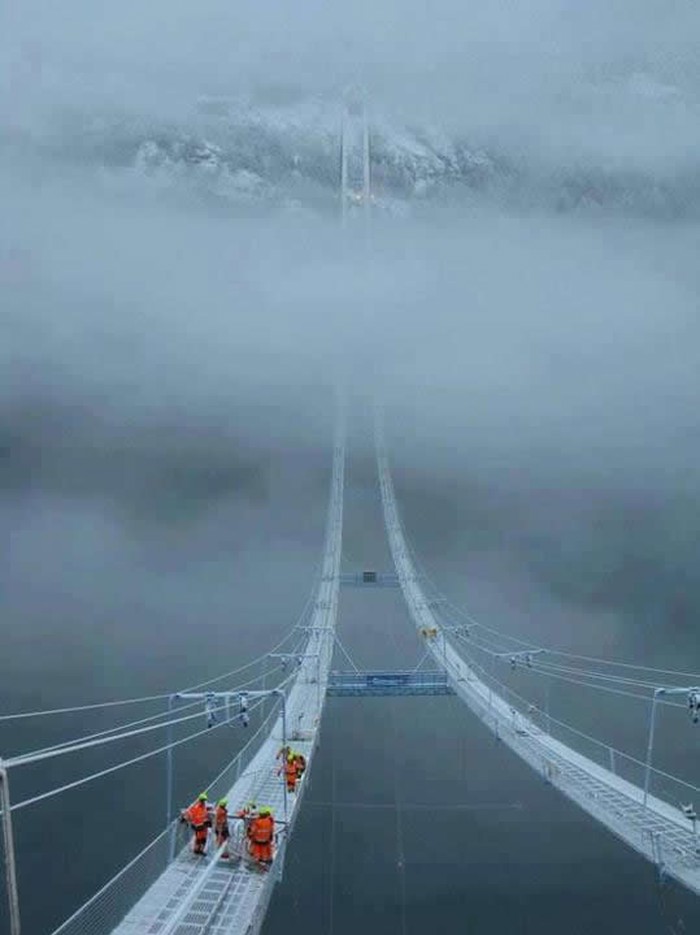 Tko se boji visina, nek ne gleda: Most Hardanger - Norveška