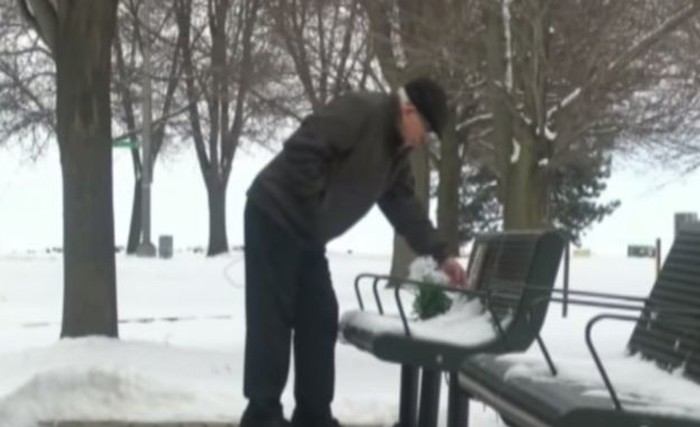 Članak: Priča koju krije ova klupa pokazat će vam što znači prava ljubav