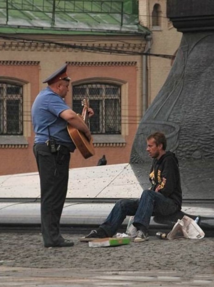 Kad su teška vremena moramo se držati zajedno..