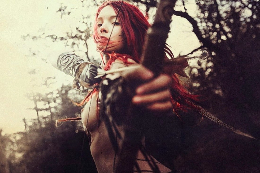 Ratnica iz bajke, gola k'o od majke