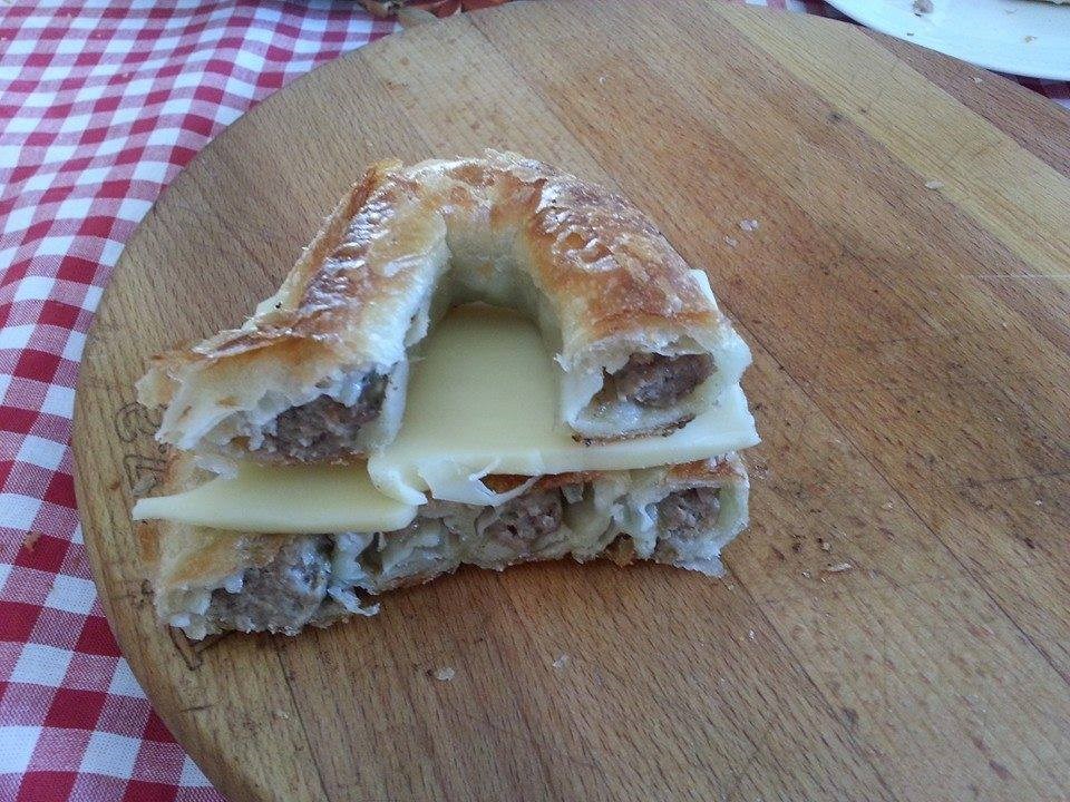 E to ti je burek sa sirom!