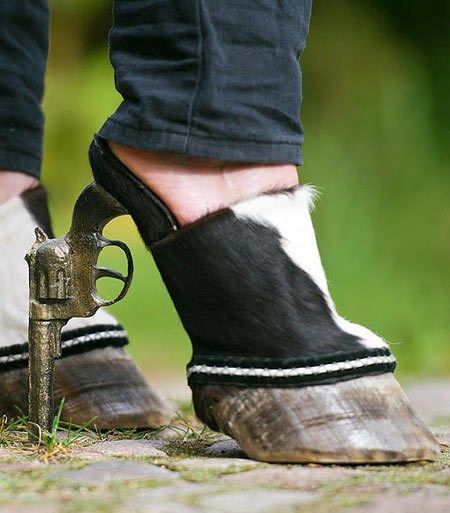 Kaubojke došle na svoje: Kupi "kopitarke", nek ti zavide