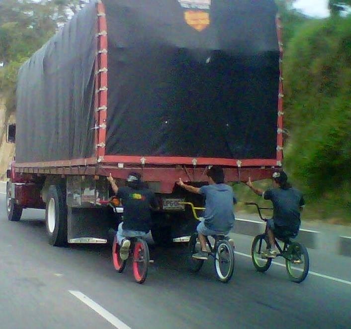 Kad prikoči imat će tri pomoćna kotača