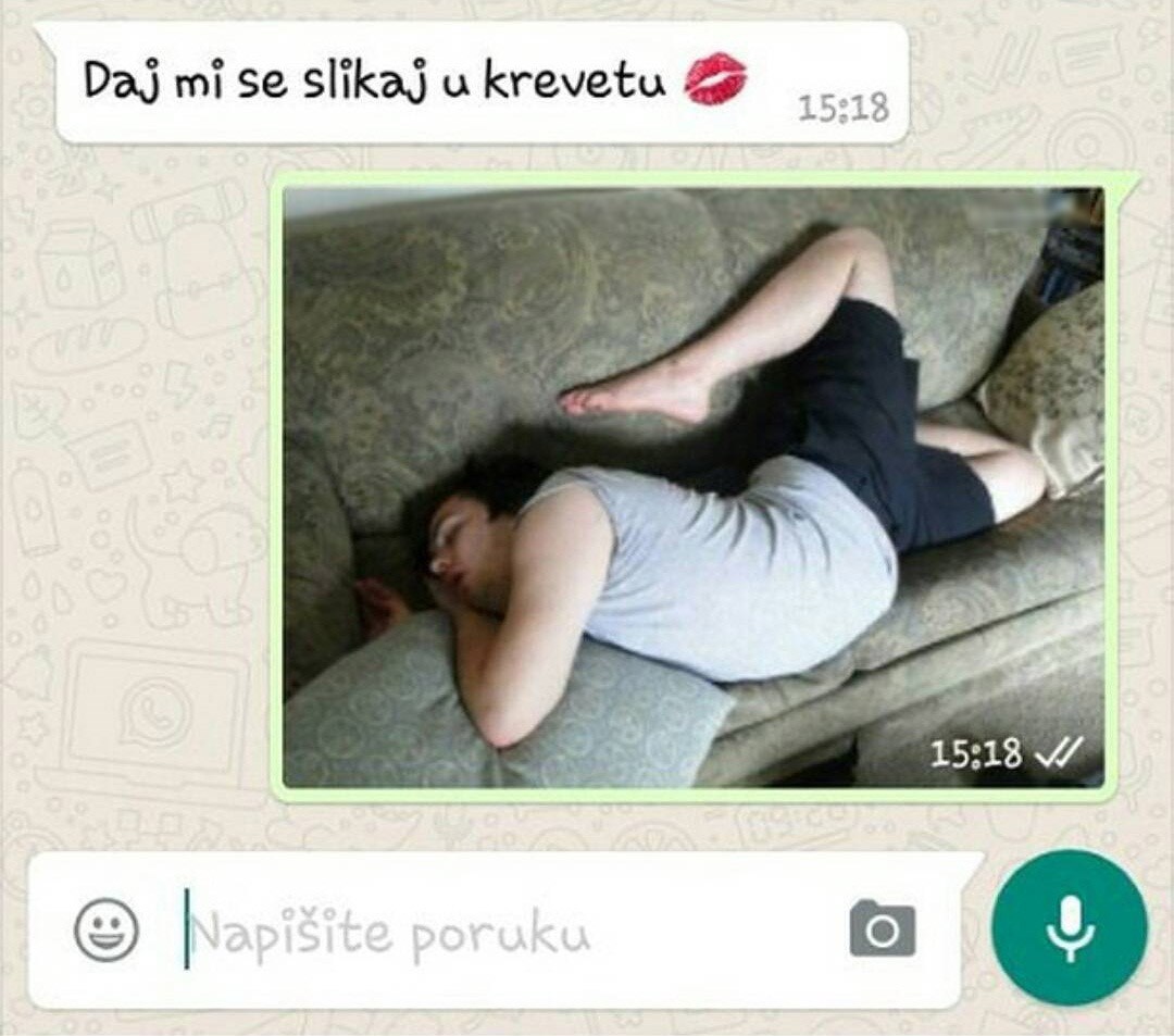 Djevojka je zamolila dragog da se slika za nju, kad je dobila fotku, pukla je od smijeha!