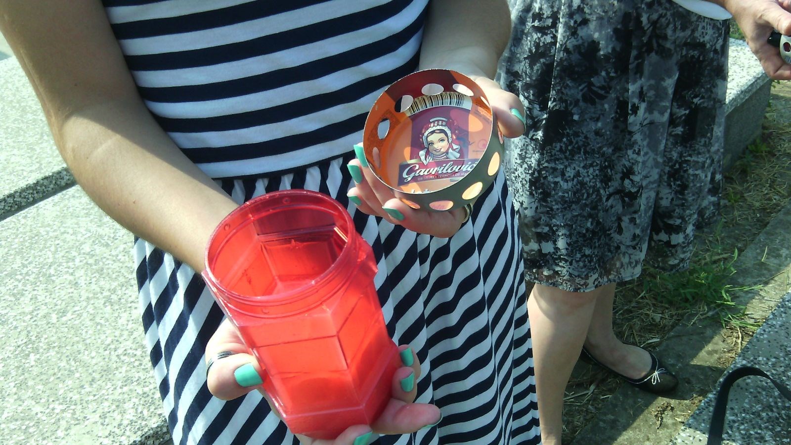 Todorić vam grobove najmilijih dimi "paštetom"?