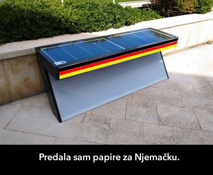 Uništena "pametna klupa" nije za zemlju glupih ljudi
