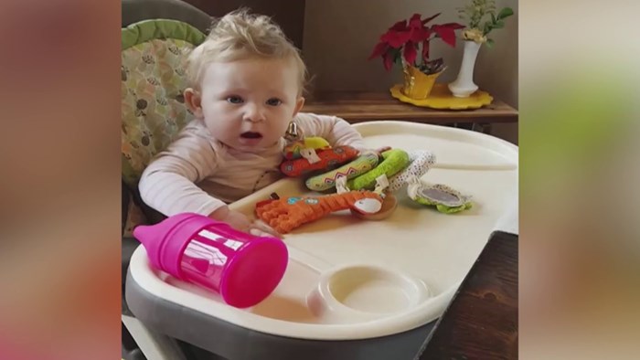 VIDEO Beba je učinila nešto preslatko pa se rasplakala zbog mamine reakcije