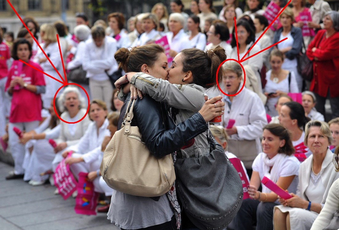 Cure se poljubile, bakice sablaznile