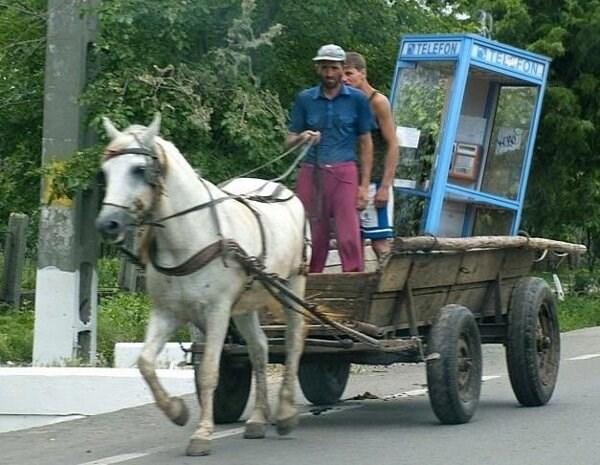 Mobilni telefon prve generacije