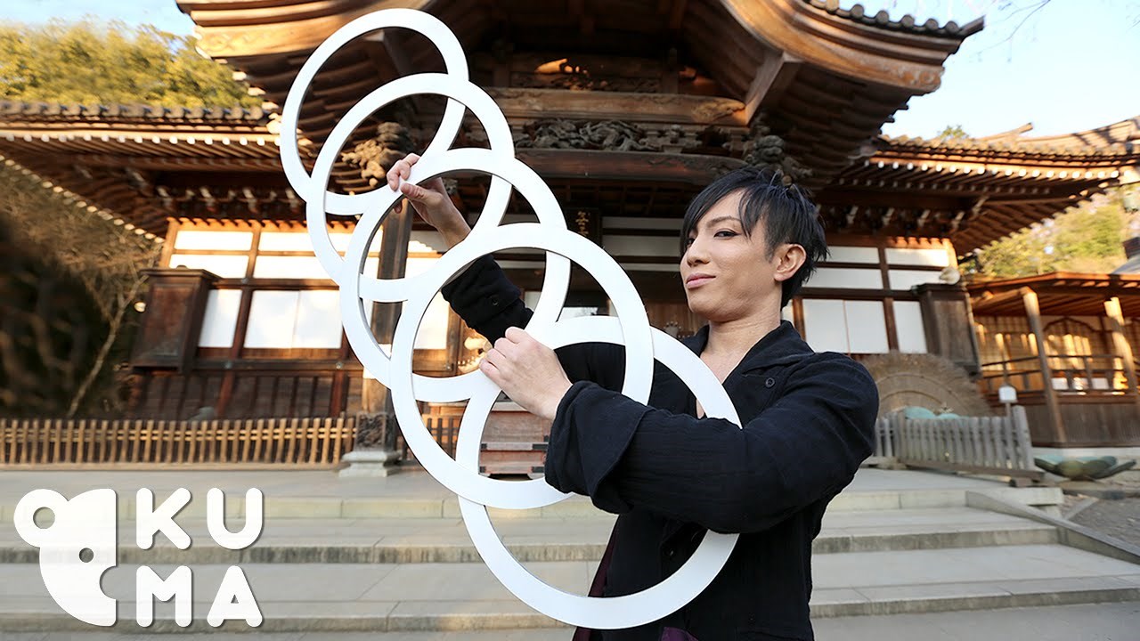 Elegantnim pokretima stvara optičke iluzije