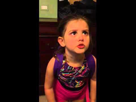 Spakirala stvari i krenula van: Curica zbog tatine odluka htjela odseliti iz kuće!