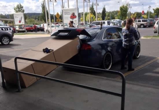 Došle cure po ormar