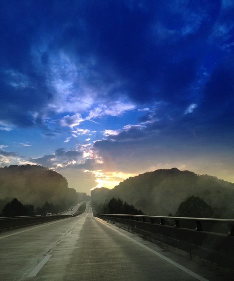 Sve boje oblačnog sutona