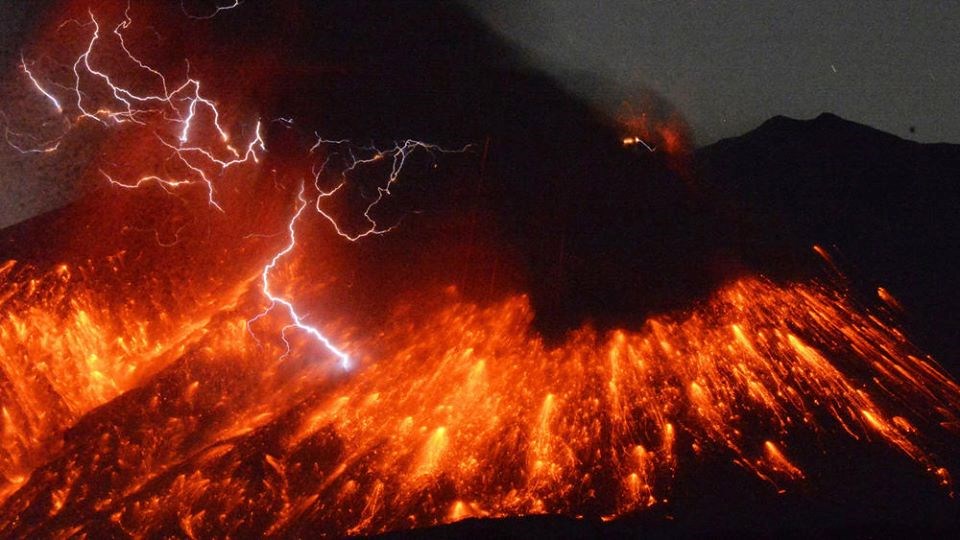 Erupcija vulkana Sakurajima u Japanu.
