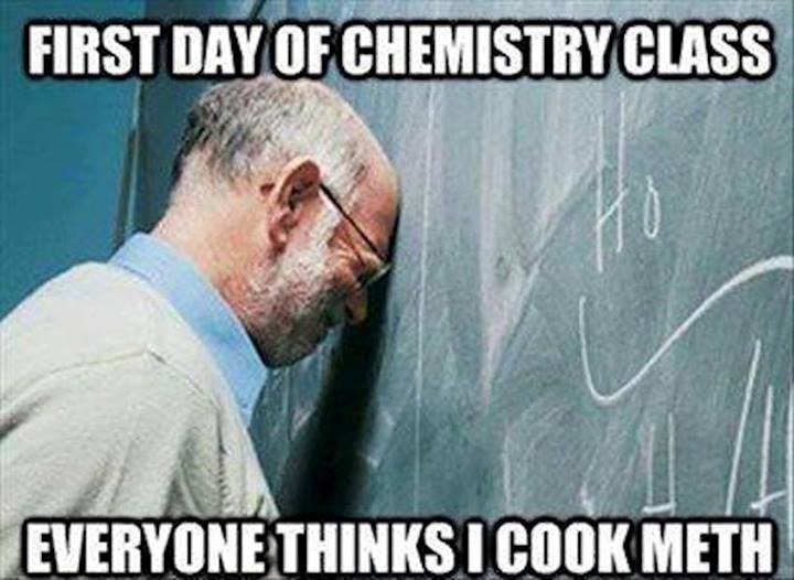 Profesorima kemije nije lako - svi bi da im izmiksaju drogu