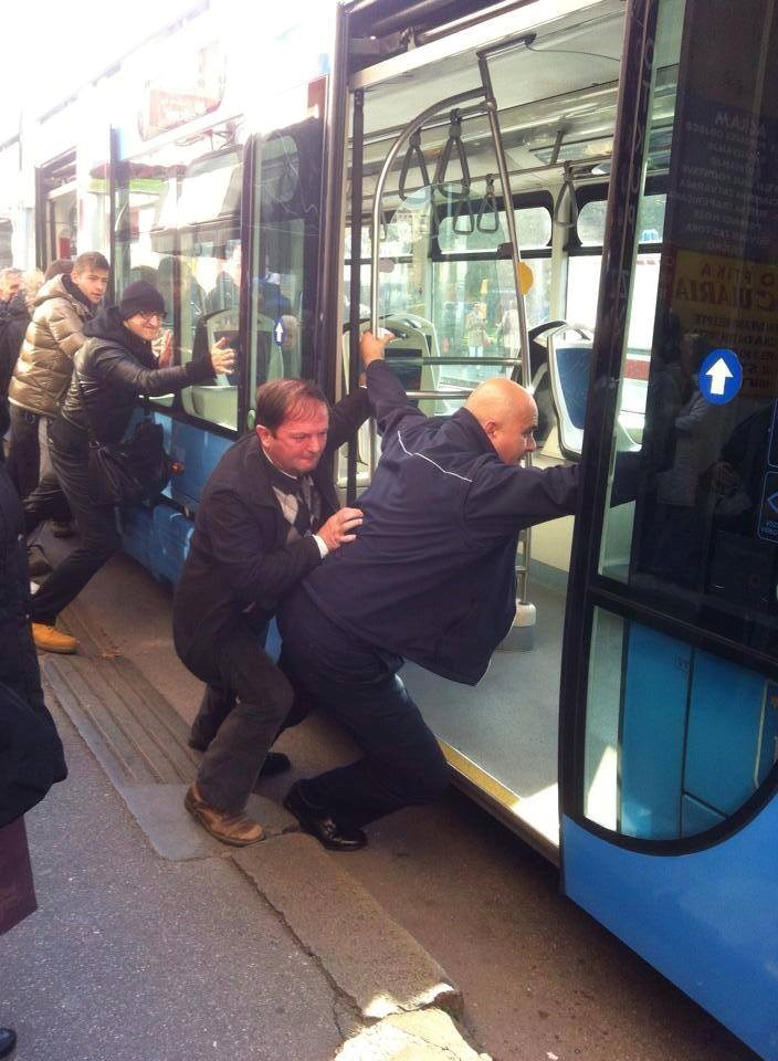 Putnici i zagrebački tramvaji ponekad zamijene uloge
