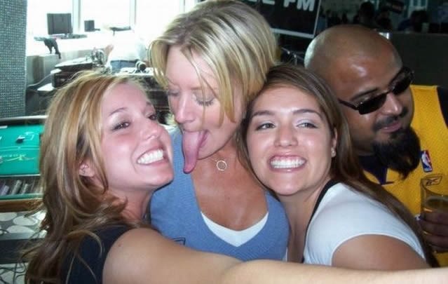 Ova mala doslovno šamara krajnike