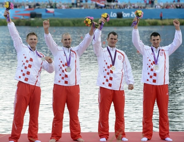 OI - Hrvatski veslački četverac osvojio srebro: Bravo dečki!