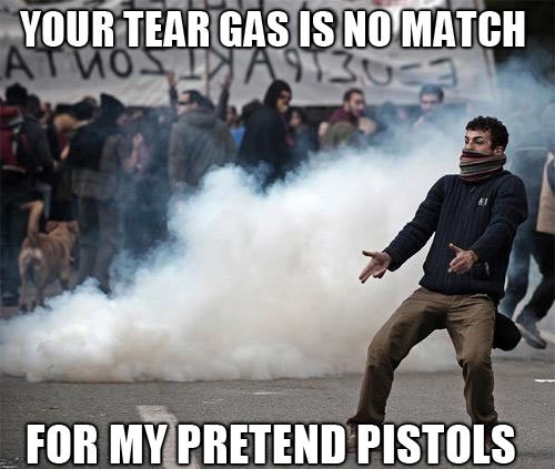 Suzavcem na goloruke prosvjednike