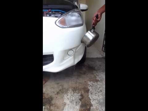 VIDEO: Sve što vam treba je kipuća voda i bliski susreti sa stupićima nisu više takav problem