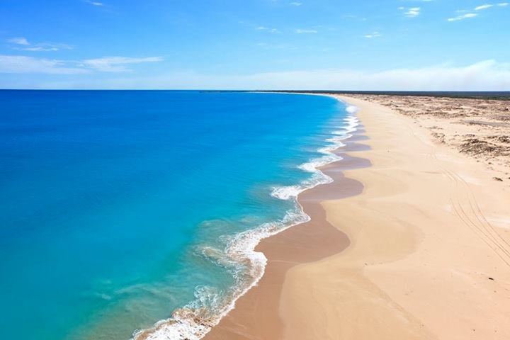 Pješčani raj okružen plavetnilom - Cable Beach, Australija
