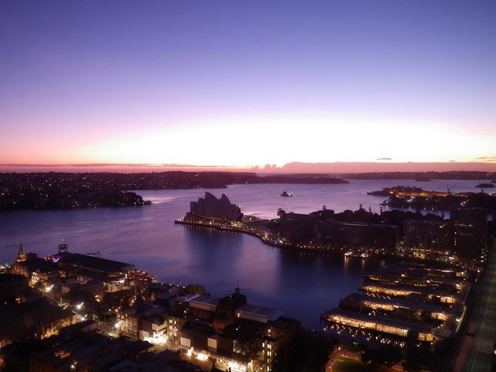 Sydney u ljubičastim tonovima