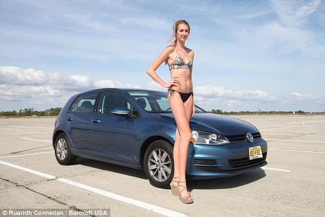 Ono kad su joj noge dulje od auta...