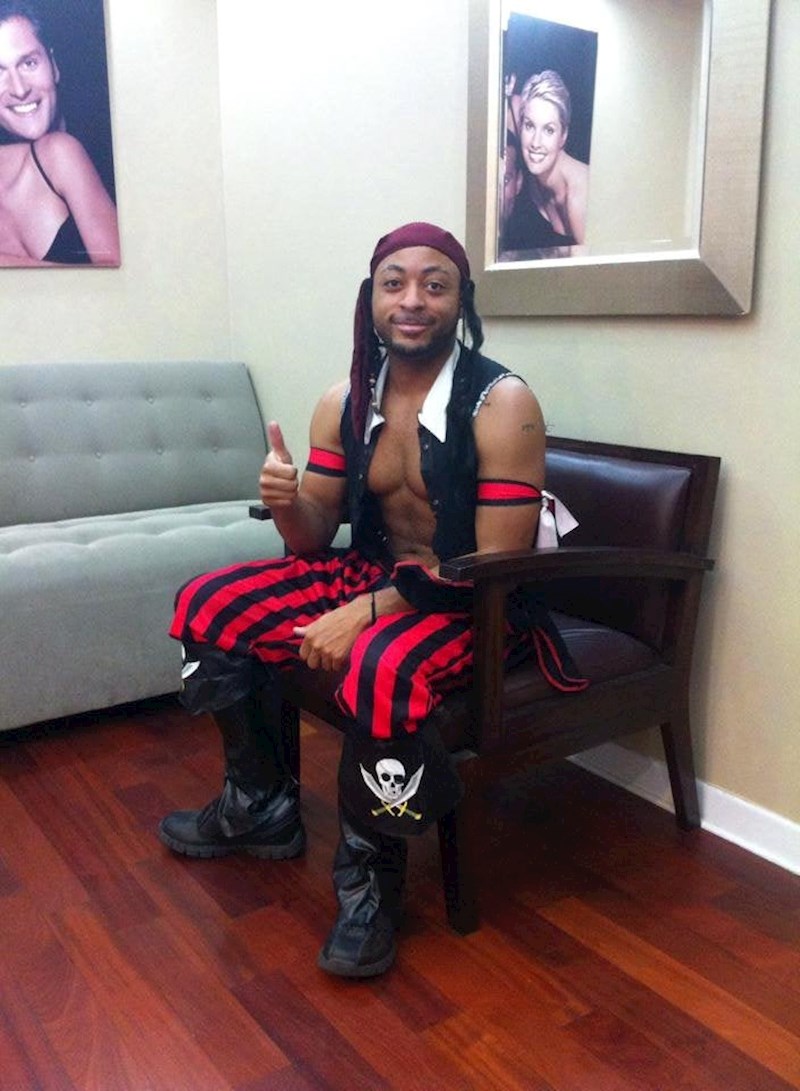 Zaboravio je da mora u zubara i nije se stigao presvući