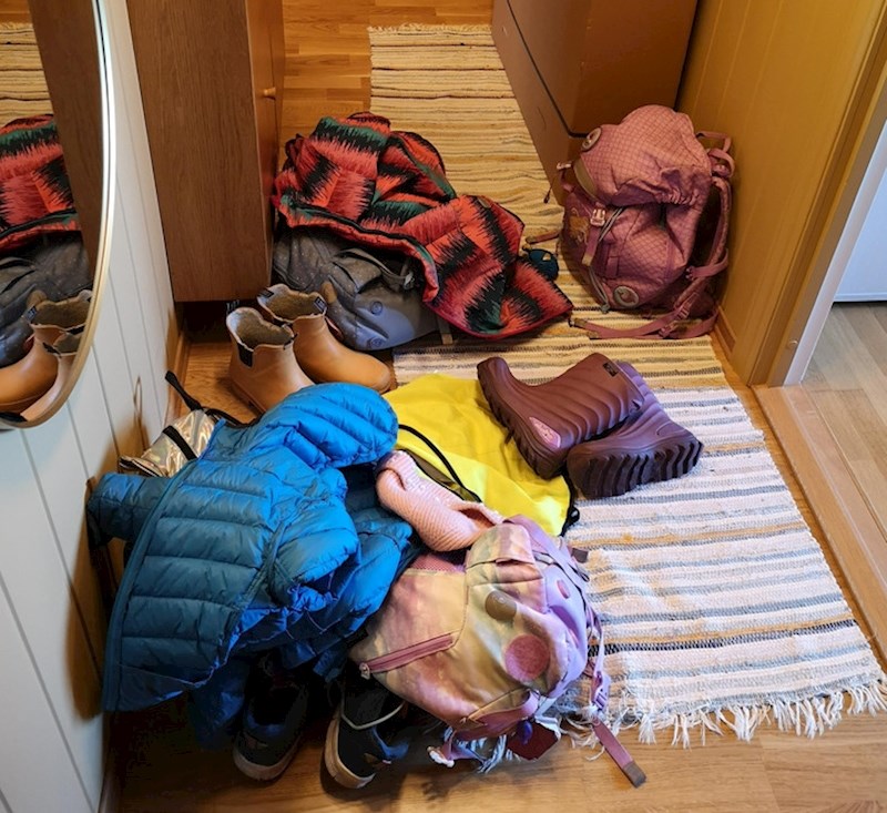 "Nisam imala puno prijatelja u djetinjstvu pa mi se srce otopilo kad sam stigla kući i ugledala ruksak svoje kćeri i njenih prijateljica koje su pobacale dok su žurile na igru."”