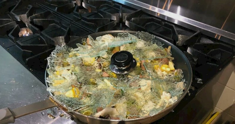 Ovi ljudi su pokušali kuhati. Teško je opisati što su sve uspjeli izvesti