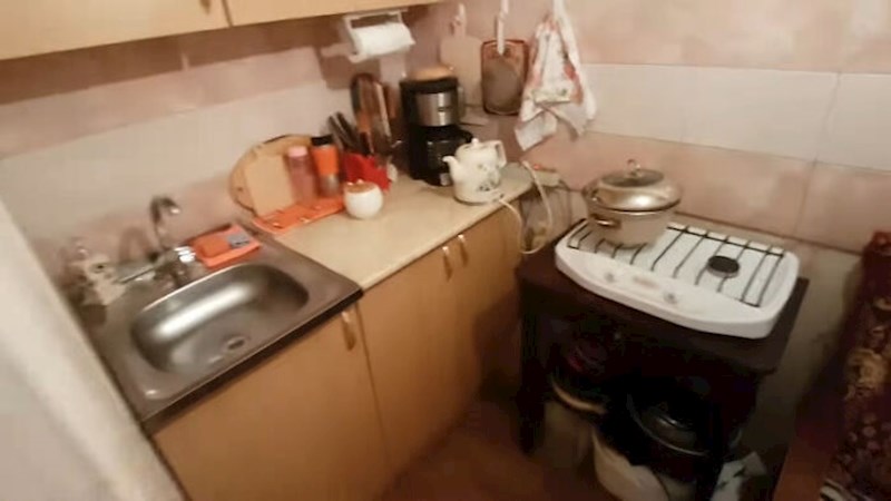 Kuhinja je daleko od zapadnih standarda