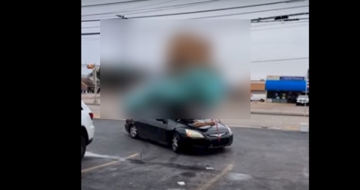 Viralni video: Trebao mu je kamion, ali odlučio je da ipak sve stane na auto