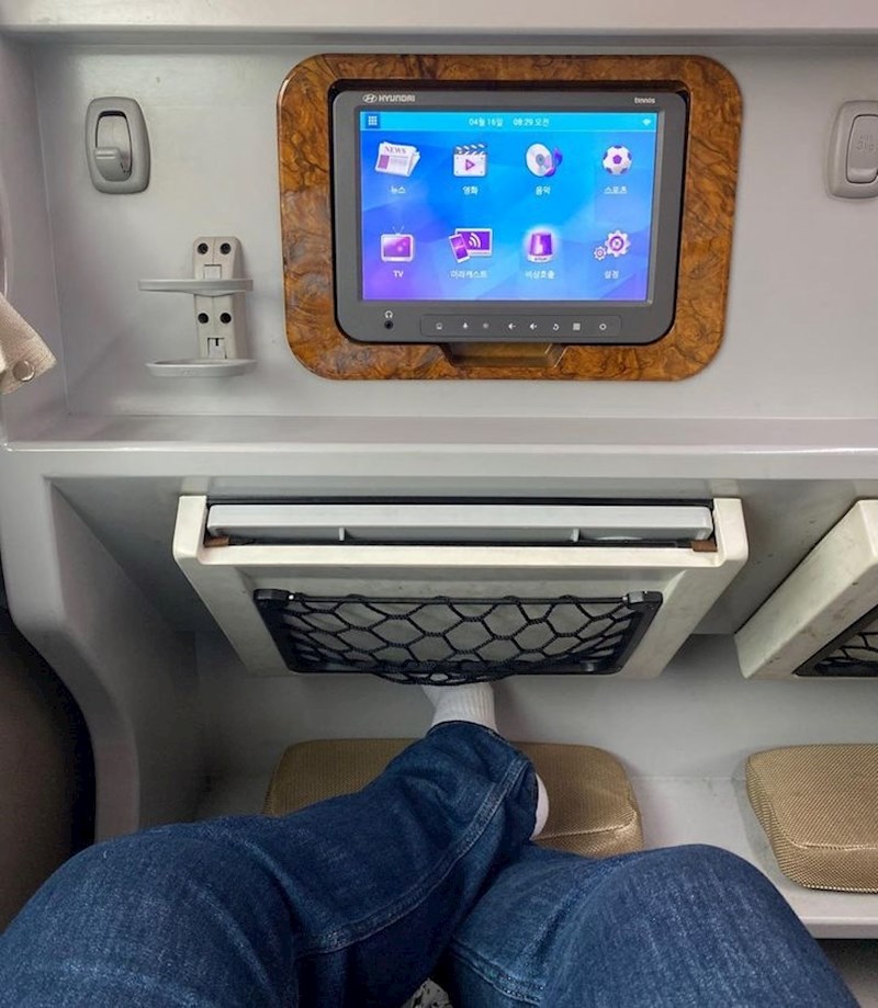 Ovako izgleda autobusno mjesto na međugradskim linijama, postoje i punjači