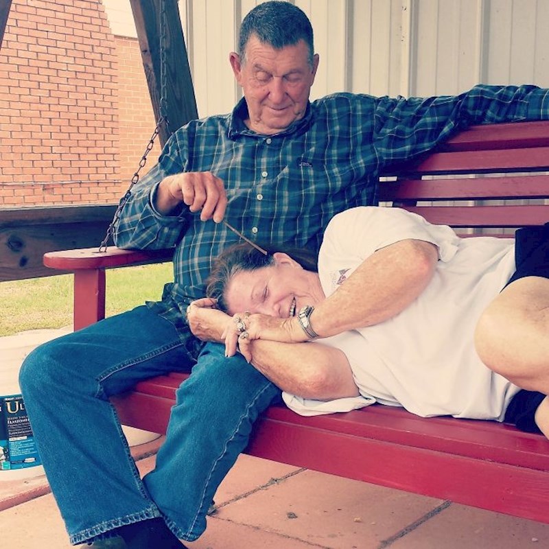 Moji roditelji su upravo proslavili godišnjicu. Ovako ljubav izgleda nakon 54 godine