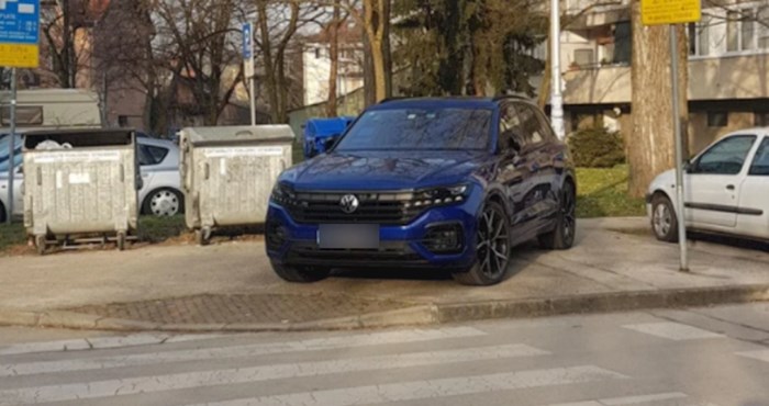 Slika iz Zagreba podijelila internet: Je li u redu ovako parkirati automobil?