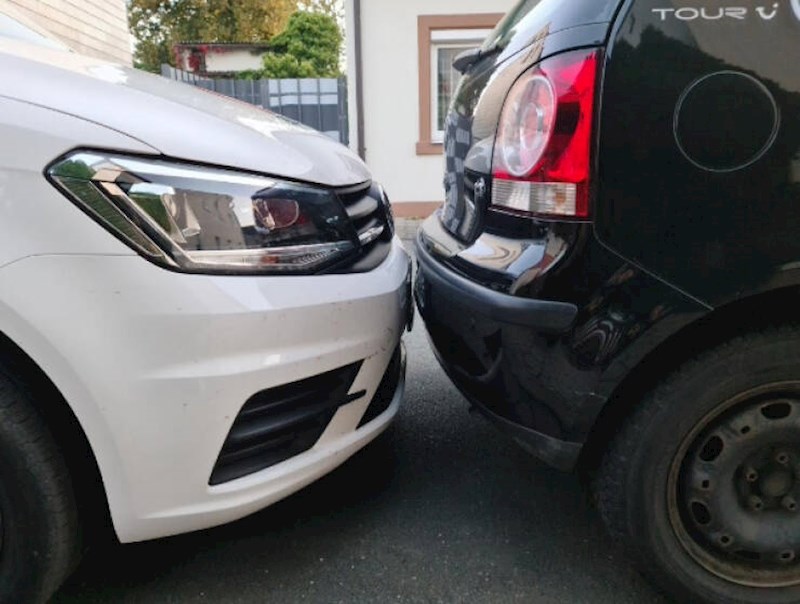 Žuri na posao, netko je parkirao ovako ispred njega