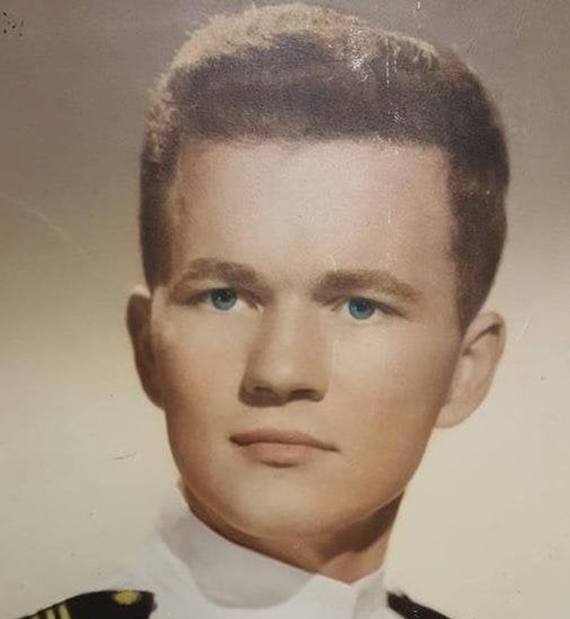 Moja je prijateljica upravo objavila svog pokojnog oca koji izgleda kao mladi Neil Patrick Harris.