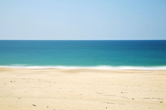 Ako ste na plaži i primijetite da se more naglo povlači - odmah bježite. Vjerojatno stiže plimni val