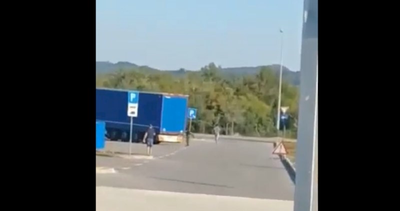 Nevjerojatna snimka s odmorišta na A1: Tip je snimao kamion, ovo nije očekivao