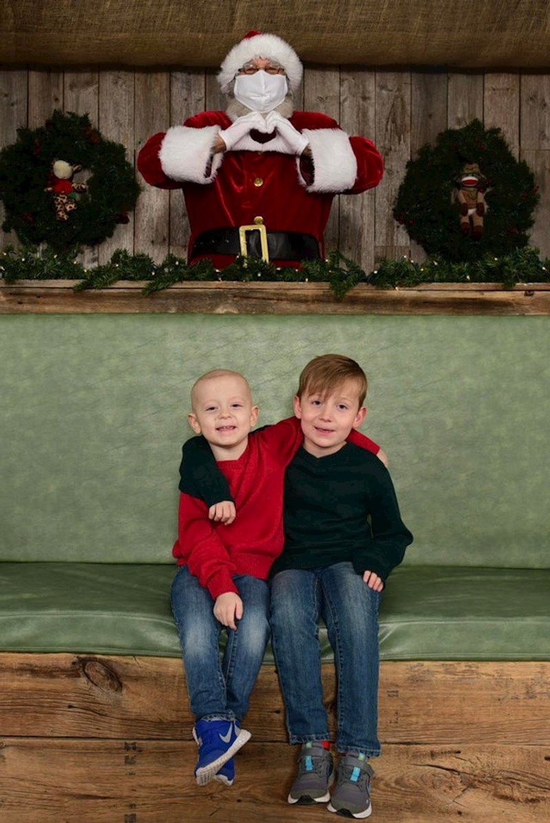 Moji sinovi, primatelj matičnih stanica i njegov donator/brat, zajedno u borbi protiv leukemije