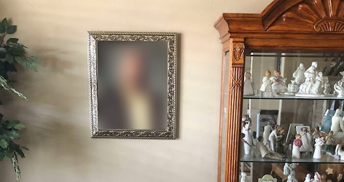 Tip roditeljima poklonio sliku lika iz Star Warsa, mama je uokvirila jer misli da je Isus