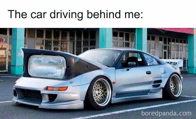 Auto iza mene kad vozim po noći: