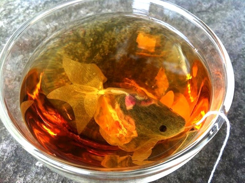 Vrećica za čaj koja izgleda kao riba