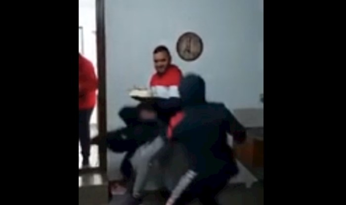 Video izgleda kao recept za katastrofu, ali završi genijalno: Pa koje su šanse da se ovo dogodi!?