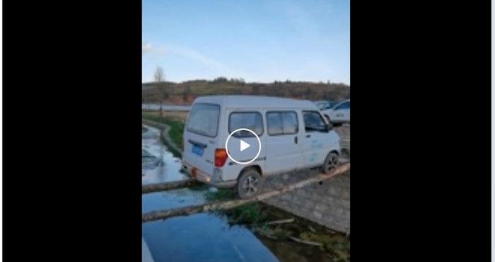Video koji se gleda u jednom dahu; ovaj vozač je izveo stvarno neizvedivo