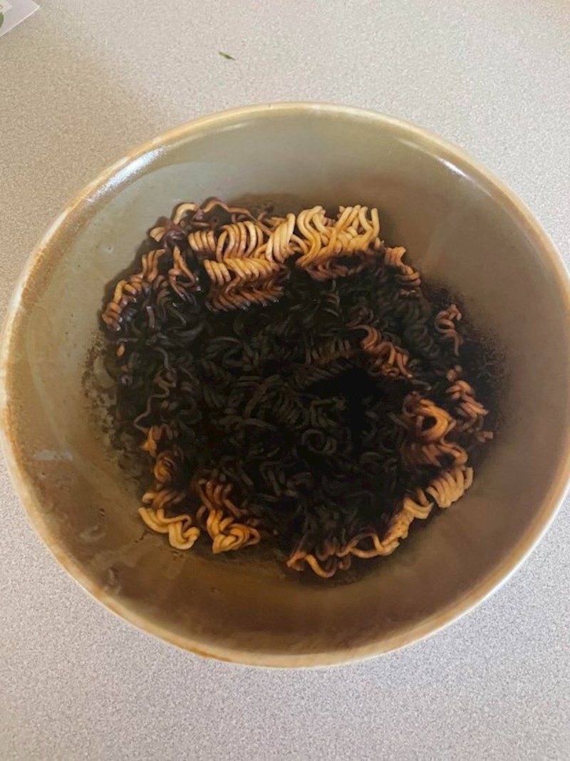 Zaboravila je dodati vodu u tjesteninu