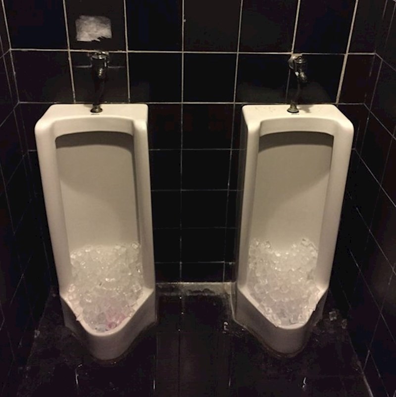 U Južnoj Koreji u pisoare stavljaju led